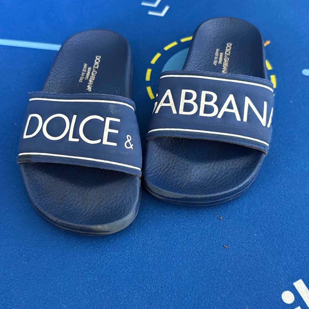 Dolce And Gabbana Slides